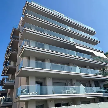 Diamante 11 Pietra Ligure